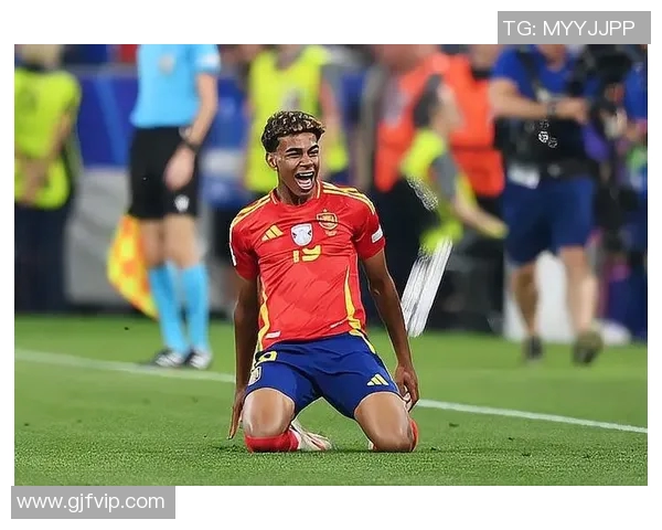 墨西哥天才足球球星崭露头角未来可期引发全球瞩目